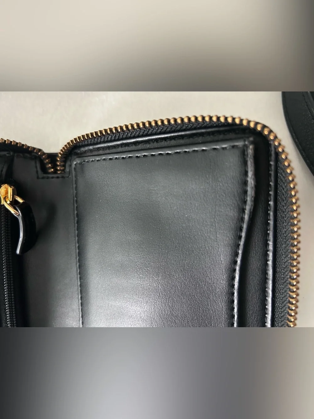Marc Jacobs Black Pebbled Crossbody Shoulder Bag and matching wrist wallet